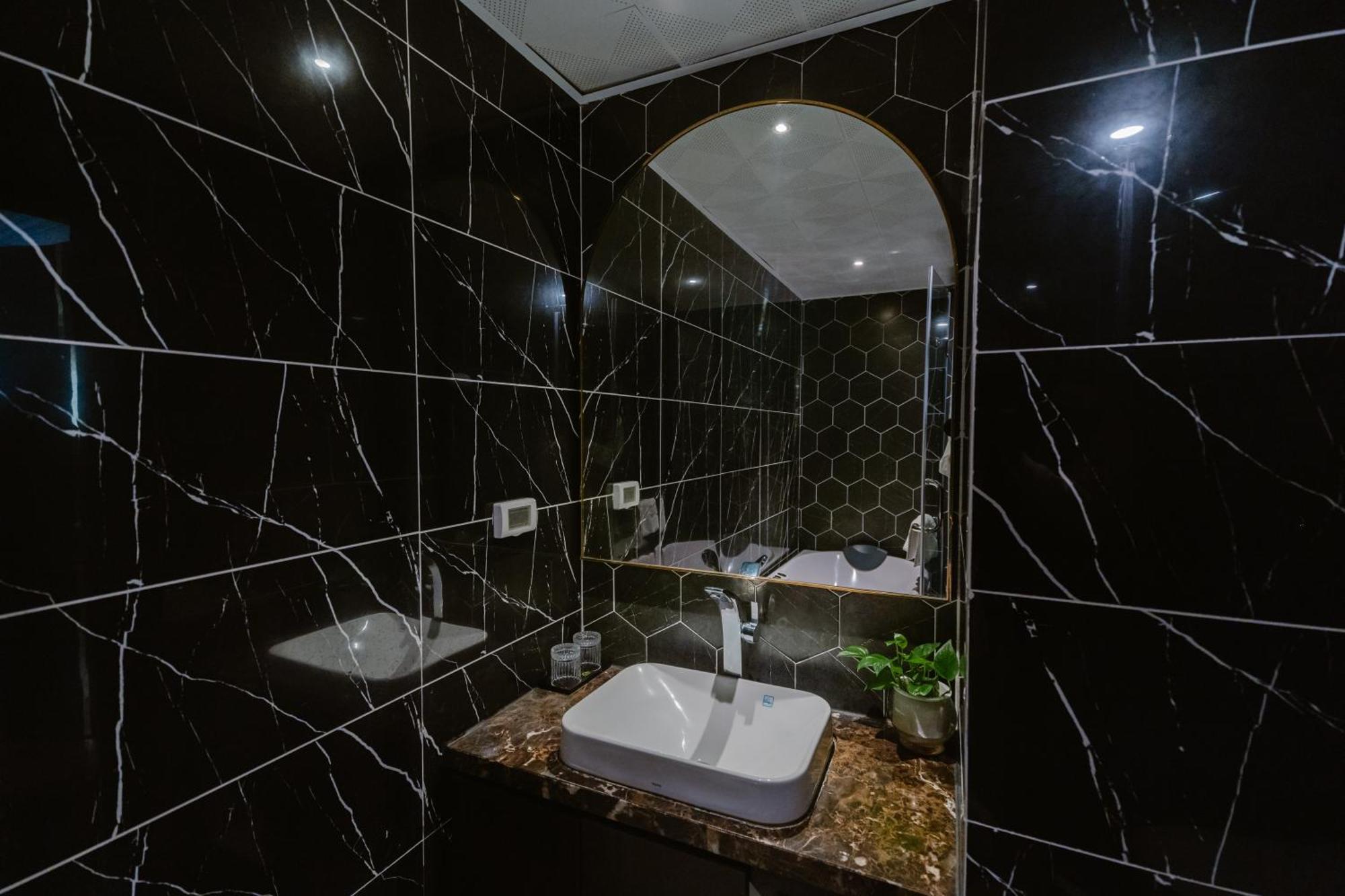 Hong Van Hotel Hanoi Exterior foto